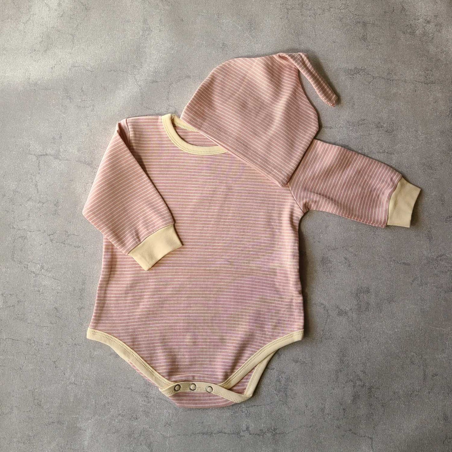 セットアップ ロンパース 3点セット ベビー服 帽子 ズボン 60-90サイズ