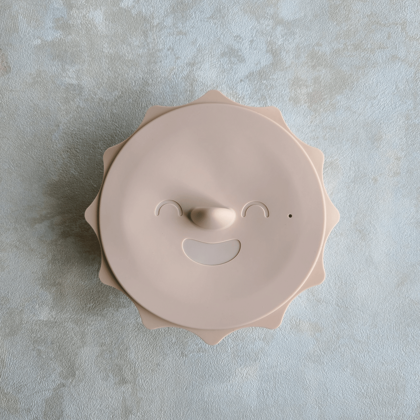 【お日様ボウル】 ベビー用食器 シリコン 吸盤つき ひっくり返し防止